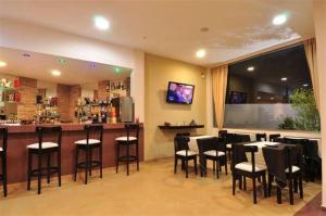 Μια τηλεόραση ή/και κέντρο ψυχαγωγίας στο Apart Hotel Mallak