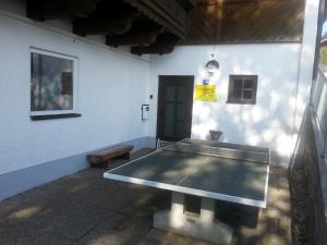 Stolní tenis v ubytování Appartement Waldeck Perle nebo okolí