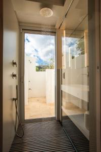 Vannituba majutusasutuses Il Trullino