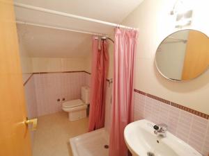 Kúpeľňa v ubytovaní Apartment Ona de Mar by Interhome