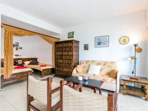 Posezení v ubytování Apartment Roses Holiday Center-19 by Interhome