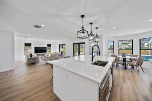 Φωτογραφία από το άλμπουμ του 6BR Luxury Wellington Villa with Pool & Spa σε Wellington +47 φωτογραφίες