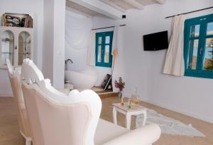 Μια τηλεόραση ή/και κέντρο ψυχαγωγίας στο Pearl Suite