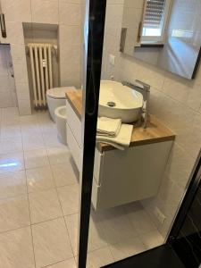 Koupelna v ubytování Bed Station -self check in-