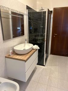 Koupelna v ubytování Bed Station -self check in-