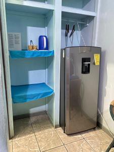 Кухня или мини-кухня в Cabinas Mitchaelle's

