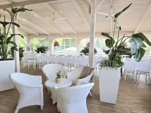 Restaurace v ubytování Pałacyk Chojnów