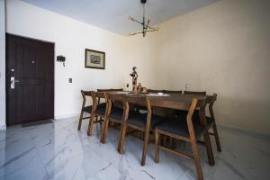 Gallery image of New Family-Friendly Poolside Escape in Pazulco