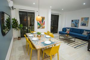 Posezení v ubytování Luxury Apartments in Las Peñas - Guayaquil, LA ROSA DEL RIO Building, Balconies with Panoramic Views, Relaxation and Within the Tourist Zone