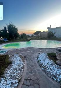 Bazén v ubytování Villa Liuba nebo v jeho okolí