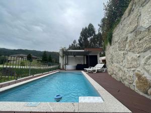 Πισίνα στο ή κοντά στο Lamegos Guesthouse II