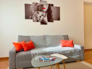 Khu vực ghế ngồi tại Superior 2 bed apt AC Parking WiFi - Sirolo centro
