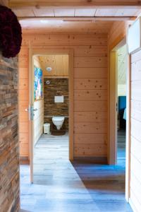 Chalet de luxe -8 pers- sauna - vues lac & montagne 욕실 사진 27개 이상