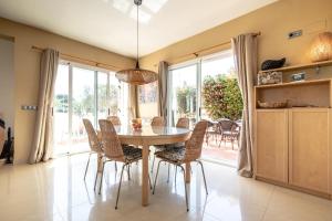 Fotografia z galérie ubytovania Casa junto al mar con jardín v destinácii Sagunto