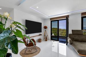 Gallery image of Luxury sea view apartment Makarska with pool in Makarska