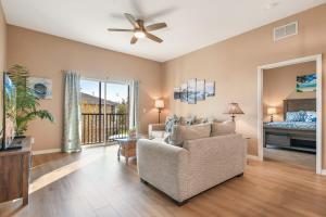 Bahama Bay Huge Penthouse condo