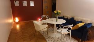 Posedenie v ubytovaní Coco Chanel Cosy 45 m2 city centre fast wifi