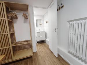 Koupelna v ubytování Suite parentale indépendante en ville - chez l'habitant
