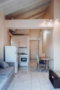 Η κουζίνα ή μικρή κουζίνα στο Avras experiense 3