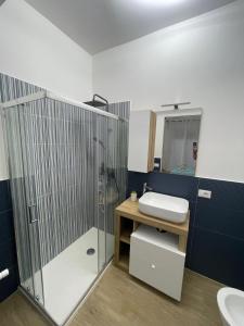 Ένα μπάνιο στο Panormus Guest Apartment