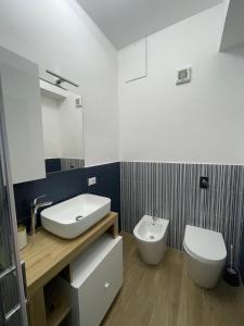 Ένα μπάνιο στο Panormus Guest Apartment