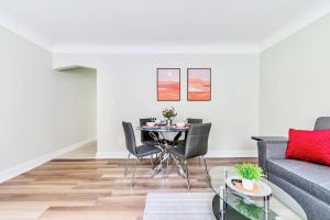 Photo de la galerie de l'établissement Modern 1BR Apartment in Corktown Hamilton, à Hamilton