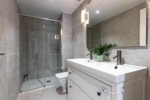 Ένα μπάνιο στο IDEAL & SOLEADO duplex con jardín +34 φωτογραφίες