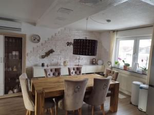 Φωτογραφία από το άλμπουμ του Whirlpool Appartement Baden-Baden, Schwarzwald σε Hügelsheim +6 φωτογραφίες