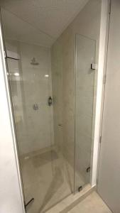 Vannituba majutusasutuses Lujoso Apartamento Céntrico +14 fotot