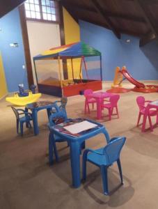 Φωτογραφία από το άλμπουμ του Delta Maresias Studio σε São Sebastião