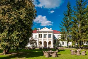Ogród w obiekcie Pałac Zegrzyński