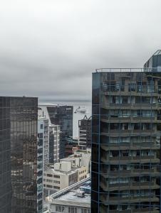 Pemandangan umum bagi Wellington atau pemandangan bandar yang diambil dari apartmen