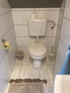 Koupelna v ubytování Bazsalikom-Apartman