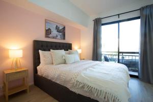 柏斯的住宿－1Brd Apt close RAC Arena with Pool and WiFi，相簿中的一張相片