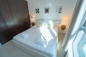 Fotografie z fotogalerie ubytování AWS Holiday Homes - Prime Apartment near the Beach v Dubaji