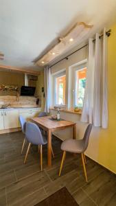 Kuchyň nebo kuchyňský kout v ubytování Ferienwohnung Olbernhau 7 Täler - Apartment