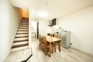 Kuchyň nebo kuchyňský kout v ubytování 23, Midoricho, Private house rental