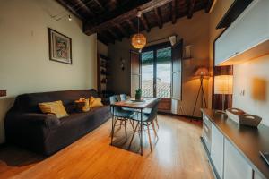 A seating area at Apartamentos Stetic