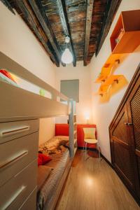 A bed or beds in a room at Apartamentos Stetic