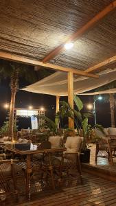 Restaurant o un lloc per menjar a Angel Beach Hotel Kızkalesi Mersin