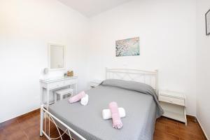 Gallery image of Secret Garden Villa-3BD, Pool & BBQ in Chalikounas in Halikounas