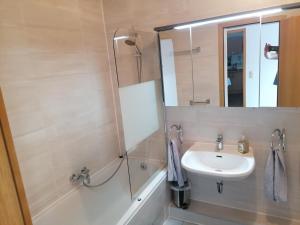 Koupelna v ubytování Ferienwohnung Bad Münder