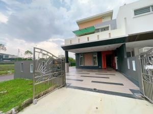 a building with a gate in front of it at A05 Tebrau Austin 1 in Johor Bahru