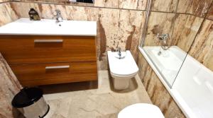 A bathroom at Vila de Oropesa Nº1053
