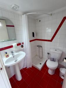 Kylpyhuone majoituspaikassa Kumba in Nea Chora