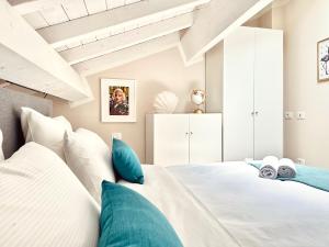 Posteľ alebo postele v izbe v ubytovaní Le duplex - 2 pièces centre Cannes
