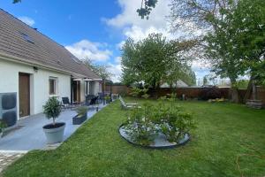 Zahrada ubytování La belle Verdelle, Gite tout confort max 26 personnes pour séminaires, anniversaire ou réunions de famille