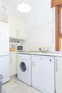 Η κουζίνα ή μικρή κουζίνα στο Apartamento con terraza en Playa de Regla 6