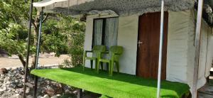 Zdjęcie z galerii obiektu Hinwali Kanthi River Side Camp and Cottage w mieście Harsil