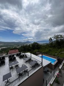 Bazén v ubytování Residence Spa Apartments DUB nebo v jeho okolí